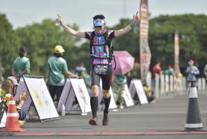 BIB: 1028
                            <button type="button" onclick="openModal(4945207)" class="btn btn-primary btn-sm float-right btn-popup" data-toggle="modal" data-target=".modal-high-quality">
                        <i class="fas fa-shopping-cart"></i> Add to Cart
                    </button>
                                            <button type="button" onclick="isThisMe(4945207, true)" class="btn btn-success btn-sm float-right btn-popup btn-isme hidden" data-toggle="tooltip" data-placement="bottom" title="นี่คือรูปของคุณใช่ไหม คลิกที่นี่เพื่อเอาเข้าอัลบั้ม">
                        <i class="fas fa-plus"></i> Add to album
                    </button>
                    <button type="button" onclick="isThisMe(4945207, false)" class="btn btn-warning btn-sm float-right btn-popup btn-isnotme hidden">
                        <i class="fas fa-ban"></i> Remove from album
                    </button>